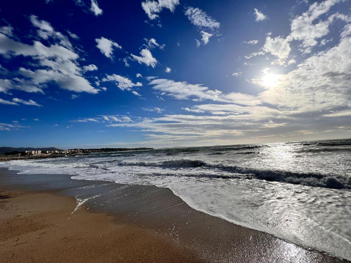 Domaine De La Coudouliere, Vue Mer, Plage, Piscine Et Parc Six-Fours-les-Plages Luaran gambar